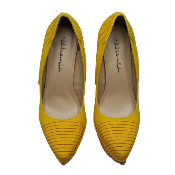 Michael Antonio YELLOW Pump Platform Pump heels. Size 5.5 NEW - Picture 2 of 7